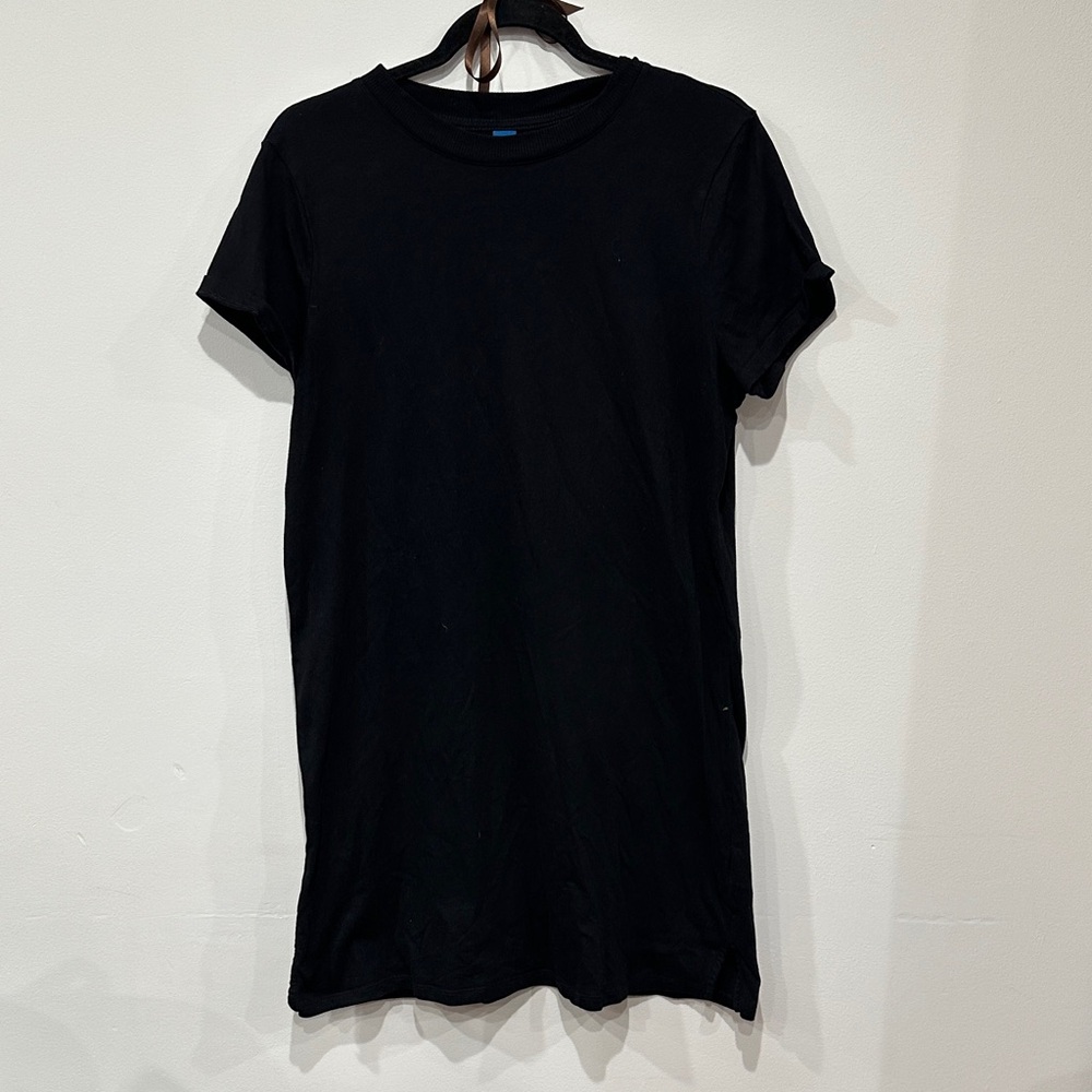 Old Navy Black Crew Neck Tee